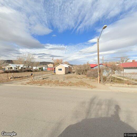 Primary Photo - 527 W Hugus St