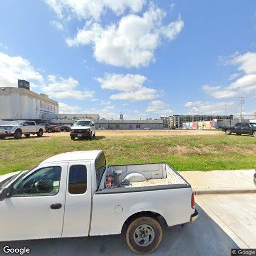 Primary Photo - 2305 Summer St