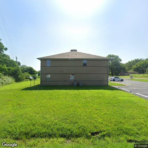 Primary Photo - 1005 Vaugine St