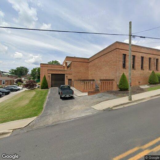 Primary Photo - Harwood Apartments - 204