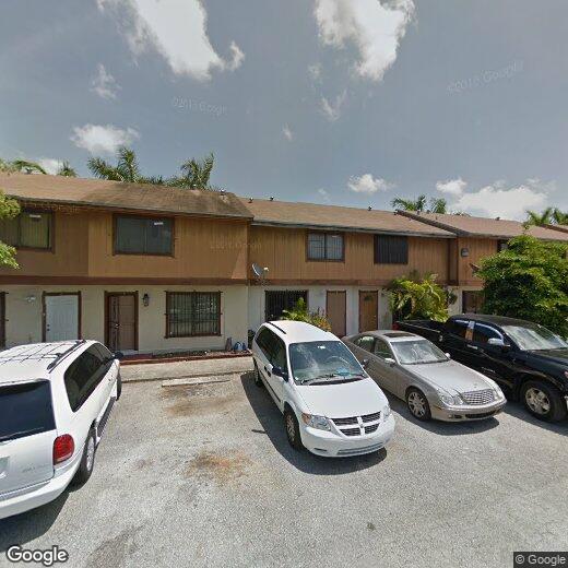 Foto principal - 8360 NW 8th St