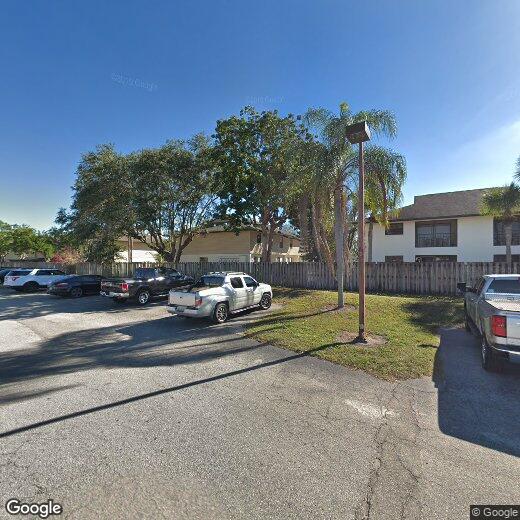 Primary Photo - 2121 Crystal Dr