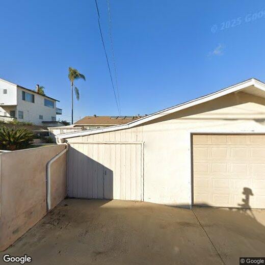 Primary Photo - 3375 Trumbull St