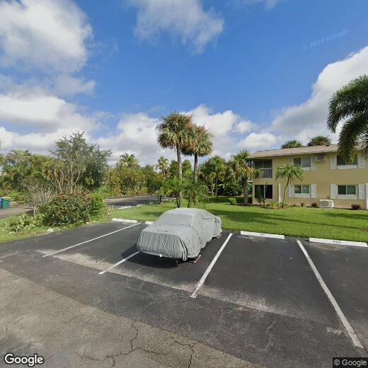 Foto principal - 8127 Country Rd