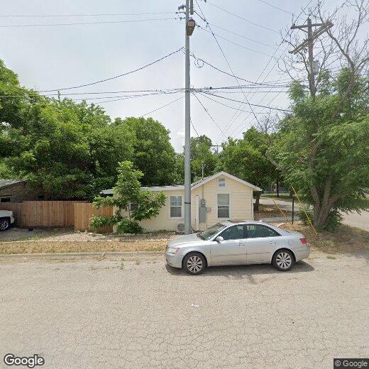 201 S Rhomberg St, TX 78611 House Rental in TX