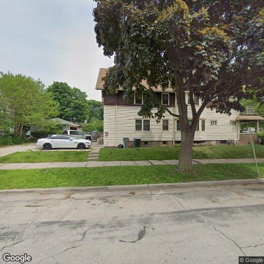 2000 E Newberry Blvd Unit 2000, Milwaukee, WI 53211 Apartment for
