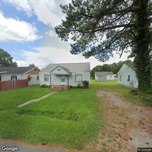 Foto principal - 112 Chadburn Ave