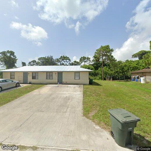 Primary Photo - 819 King Orange Dr