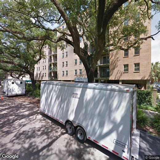 Primary Photo - 3915 St Charles Ave