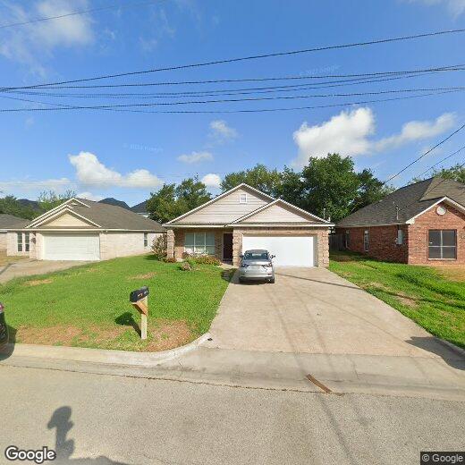Primary Photo - 201 Richards St