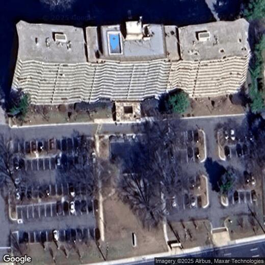 Primary Photo - 3333 University Blvd W