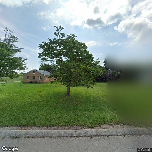 Primary Photo - Huge 4BR/1.5 House w/ Basement