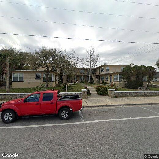 Foto principal - 637 N Oleander Ave
