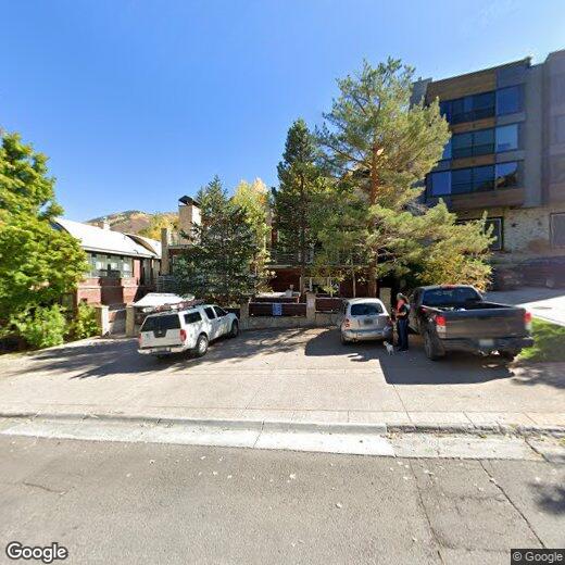 Primary Photo - 714 S Galena St