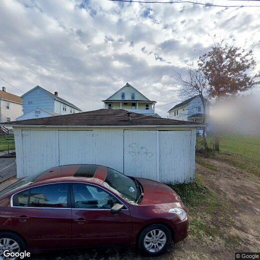 Primary Photo - 348 E Grand St