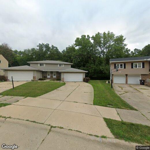 Primary Photo - 6816 N Parkwood Dr