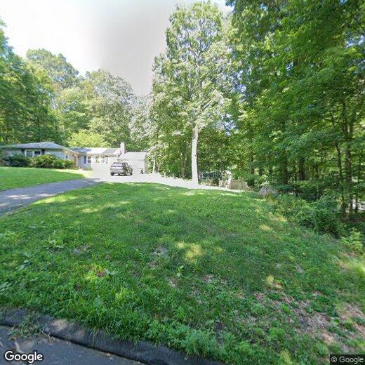 Primary Photo - 8 Bayberry Hill Rd