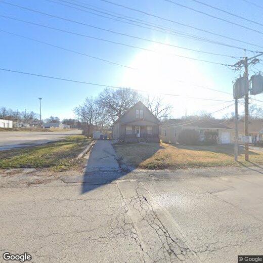 11003 E Kentucky Ave, Sugar Creek, MO 64054 House for Rent in Sugar