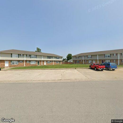 3 br, 2.5 bath House 1229 Glenridge House Rental in Lebanon, MO