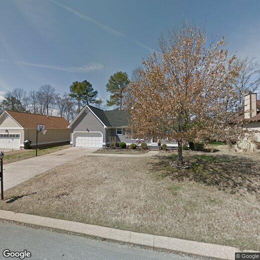 Primary Photo - 1915 Howell Mill Dr