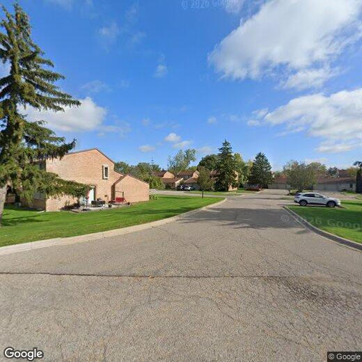 3054 Moon Lake Dr, West Bloomfield Township, MI 48323 Townhouse for