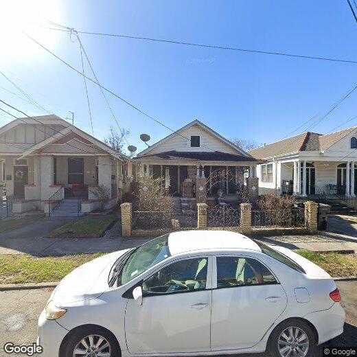 Primary Photo - 8422 Nelson St