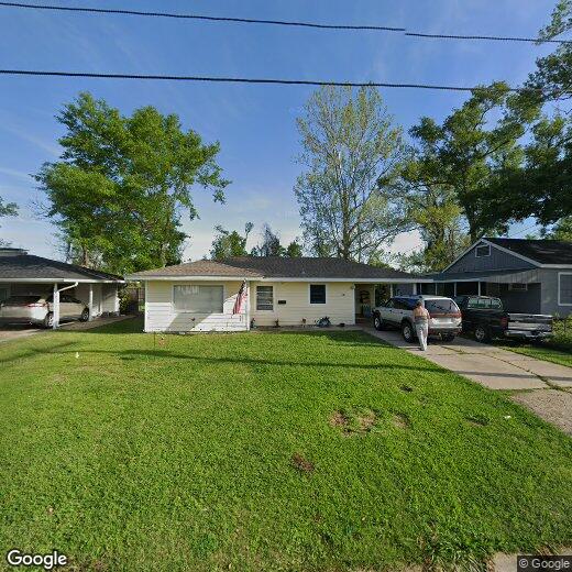 Primary Photo - 517 E Oak Ln