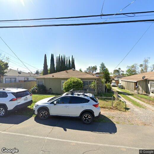 Foto principal - 7051 Stanford Ave