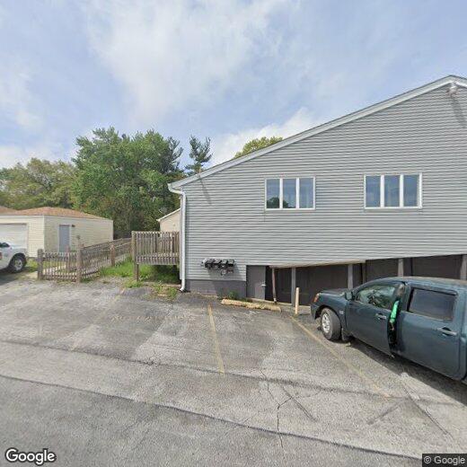 319 E Ridge Rd, Griffith, IN 46319 Townhome Rentals in Griffith IN