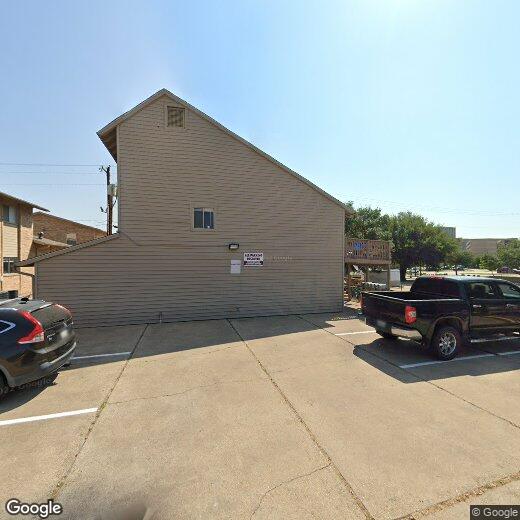 Primary Photo - 304 Tauber St