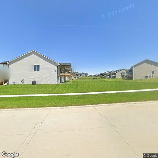 Primary Photo - 620 Hillside Dr