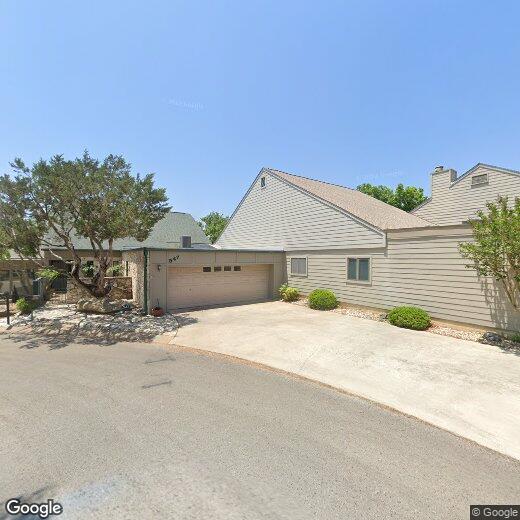Primary Photo - 547 Fairway Dr