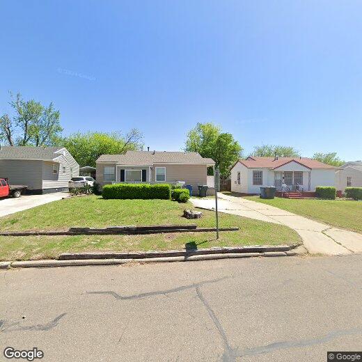 711 W Rickenbacker Dr, Midwest City, OK 73110 House for Rent in