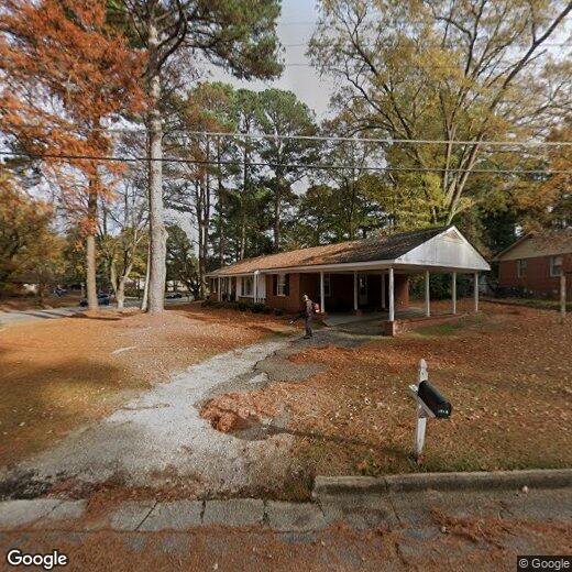 Primary Photo - 1305 Westwood Ave W