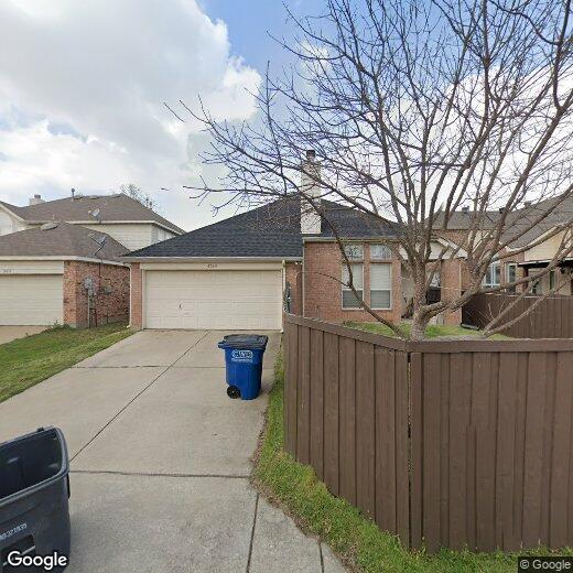 Primary Photo - 2049 Camelot Dr