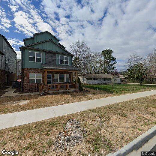 Primary Photo - 1715 W Deane St