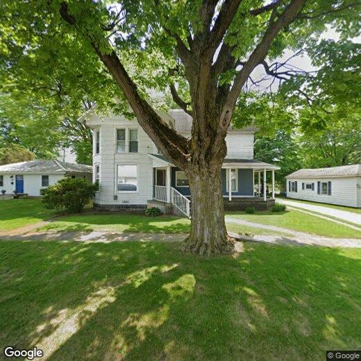 Primary Photo - 412 E Spring St