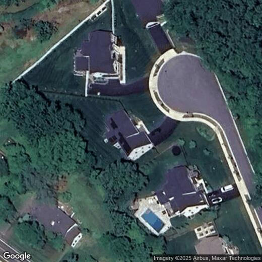 Foto principal - 5,800+ sq. ft. single-family residence
