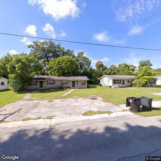 Primary Photo - 624 W Graves Ave