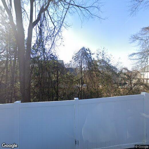 Foto principal - 232 Epps Bridge Rd