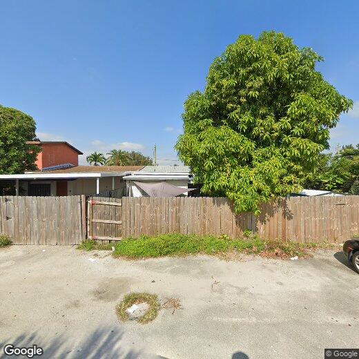 Primary Photo - 4500 NW 195th St