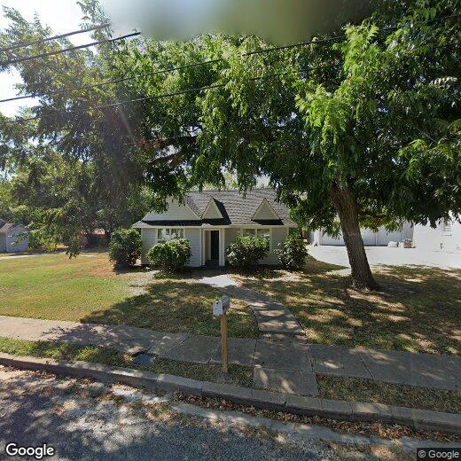 Foto principal - 606 E 12th St