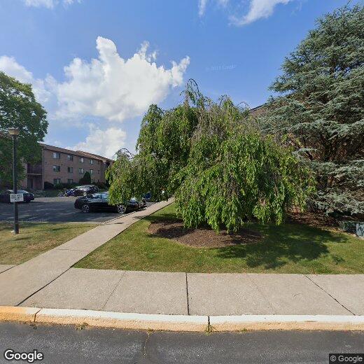 950 Cold Spring Rd Unit 10, Allentown, PA 18103 Room for Rent in