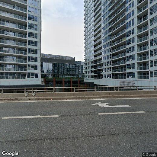 191519 Bathurst St, Toronto, ON M5V 0N2 House for Rent in Toronto