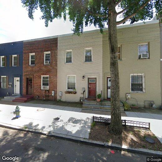 Primary Photo - Newly Renovated 4BR/2BA House with Washer ...