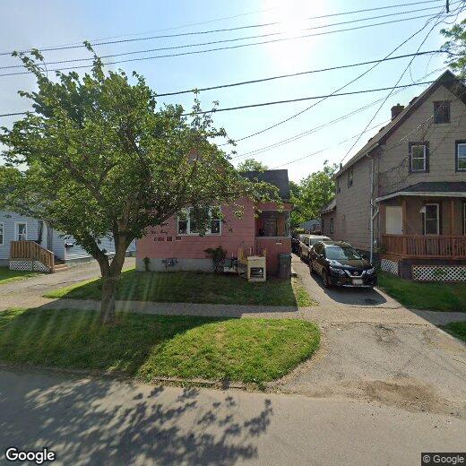 Primary Photo - 760 Maple St
