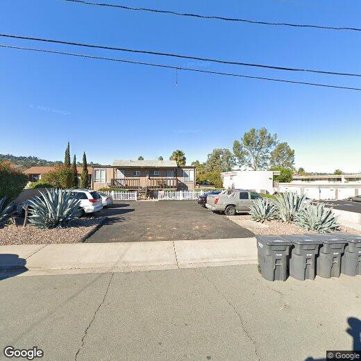 Foto principal - 1070 S Sunshine Ave