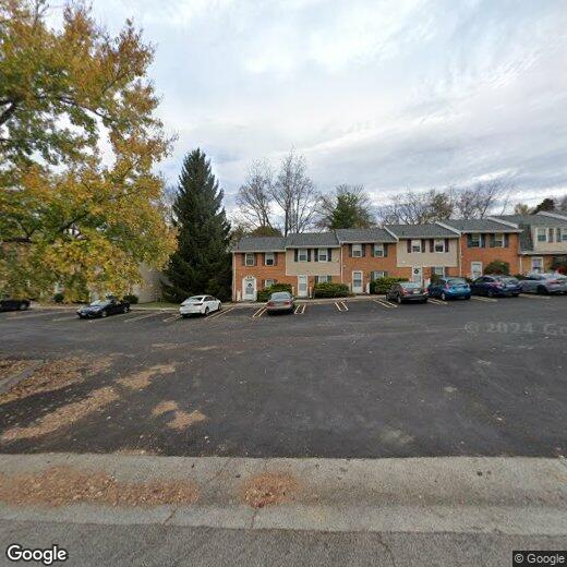 Foto principal - 2 Bedroom, 1.5 Bath Townhouse