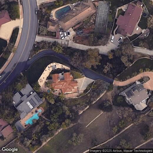 Primary Photo - 1074 Deseo Ave