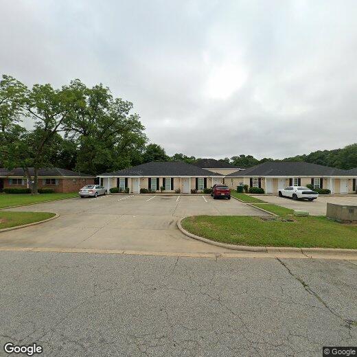 Primary Photo - 2610 Cardinal St
